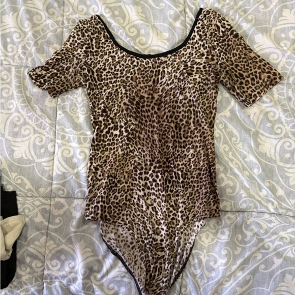 Leopard Print One Piece - Picture 4 of 6